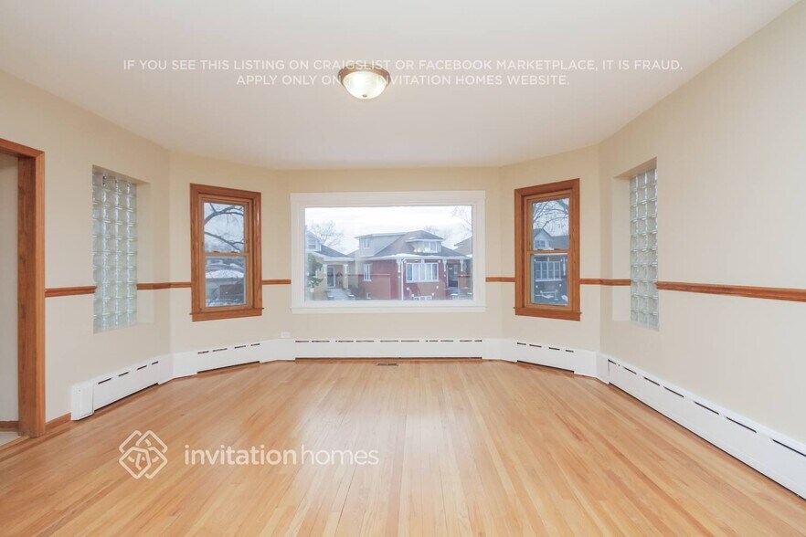 Building Photo - 2723 N 77th Ave