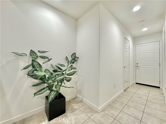 Building Photo - 21042 Cornerstone Dr