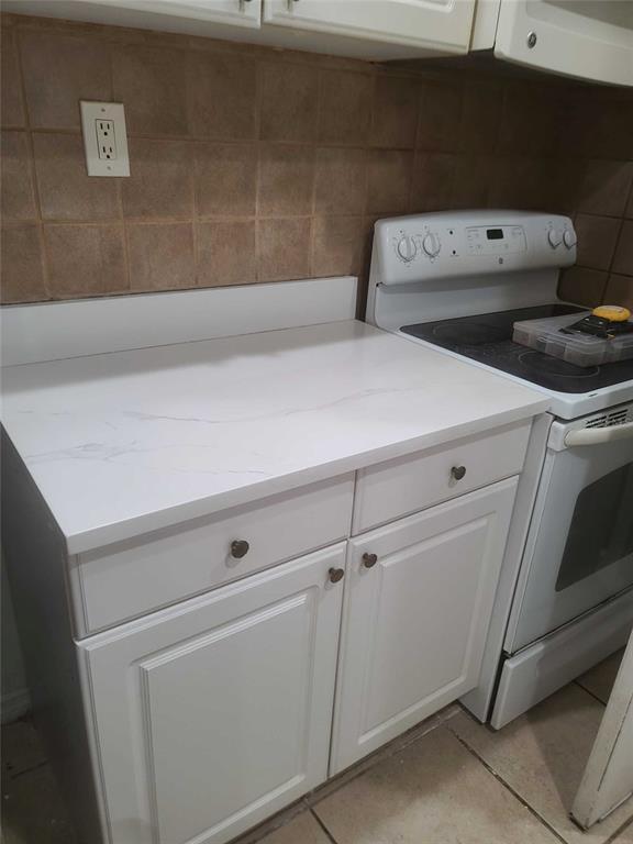 Building Photo - 833 Disston Ave