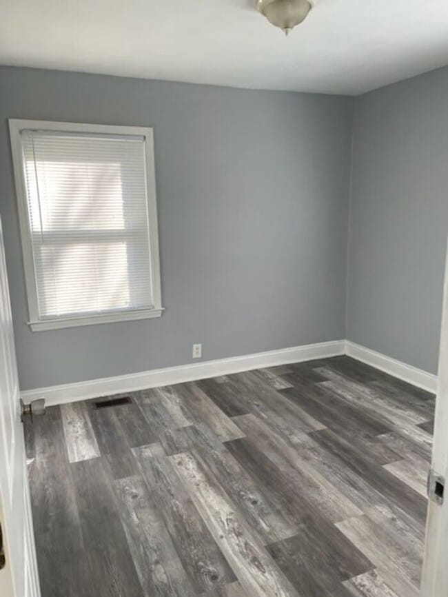 Building Photo - Updated two bedroom one bath duplex in Cap...