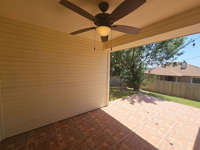 Building Photo - 3904 Frigate Dr