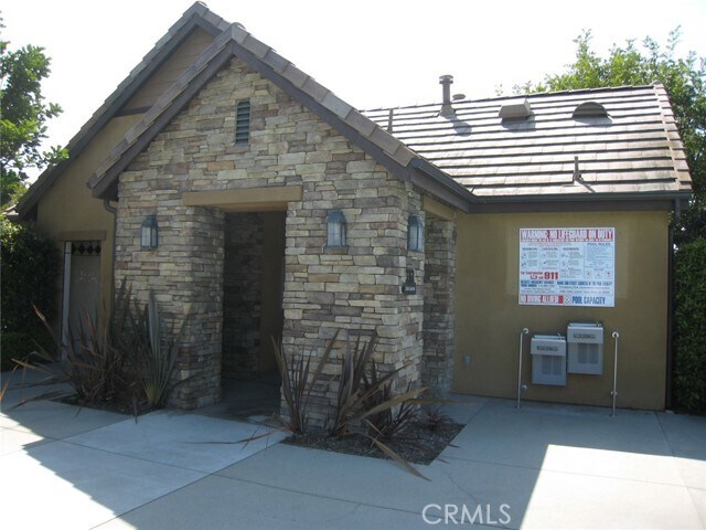 Building Photo - 3351 Via Mereno
