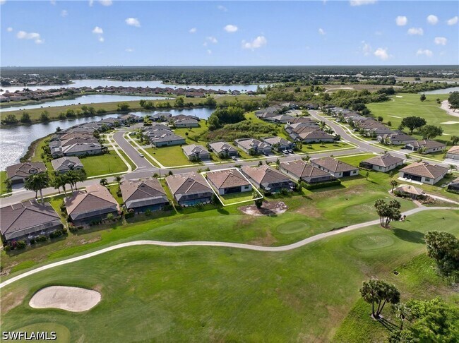 Building Photo - 1388 Birdie Dr
