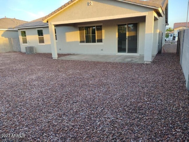 Building Photo - 11442 W La Reata Ave