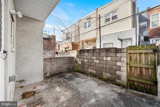 Building Photo - 2148 S Garnet St