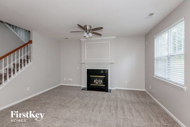 Building Photo - 8929 Holland Park Ln