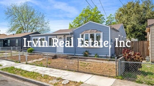 Building Photo - A Nice 4 Bedroom 1 Bath home