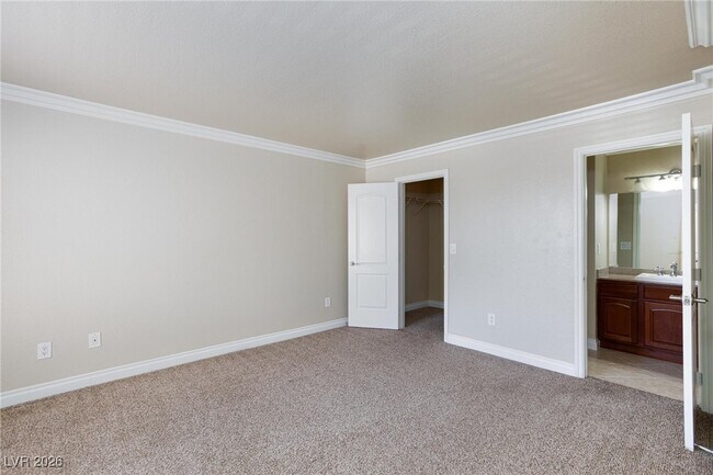 Building Photo - 1150 N Buffalo Dr