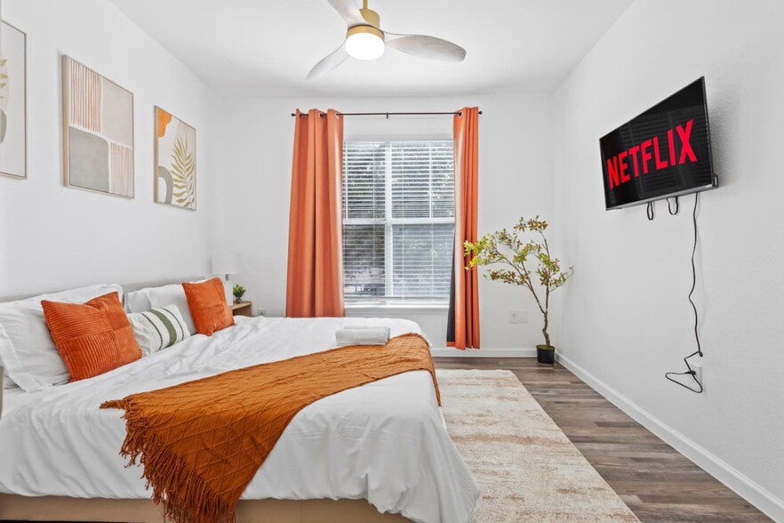 Building Photo - 2929 Kings Rd