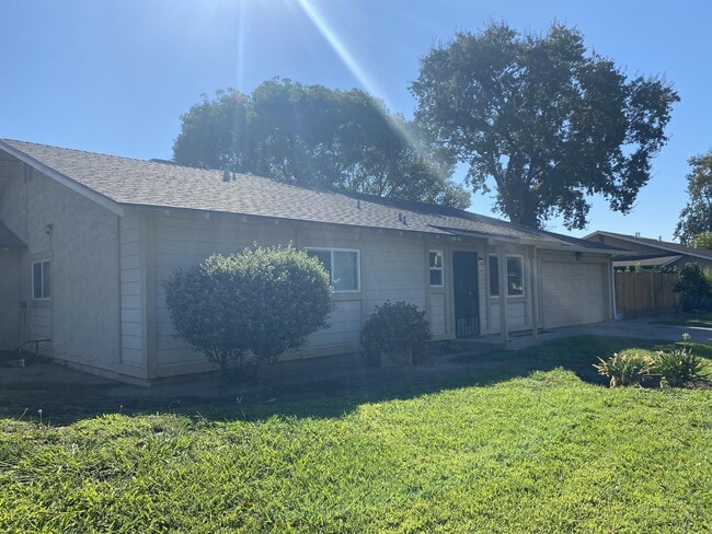 Building Photo - 1312 Pietriana Way