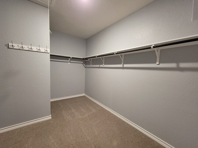 Building Photo - Brookstone Creek Beauty – 4 Bedrooms, 3 Bathrooms, and Smart Features Throughout