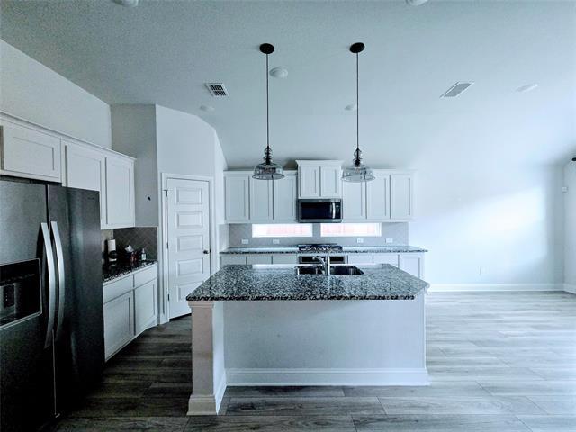 Building Photo - 260 Tallgrass Dr