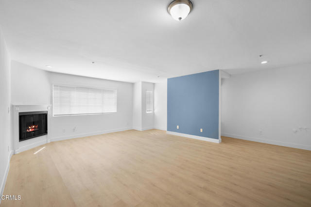 Building Photo - 537 N Adams St