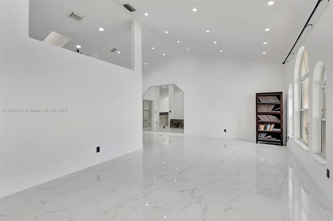 Building Photo - 17084 33rd Rd N
