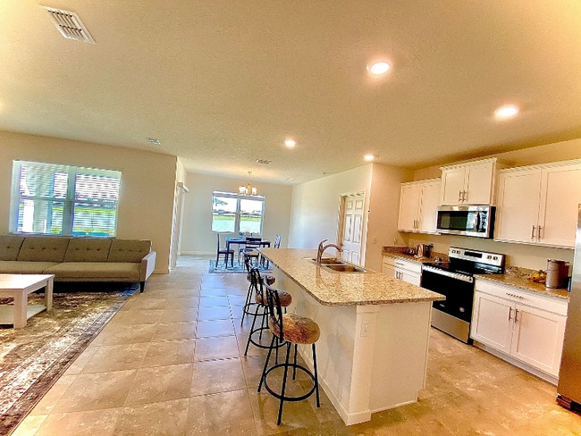 Building Photo - 10789 SW Cremona Way