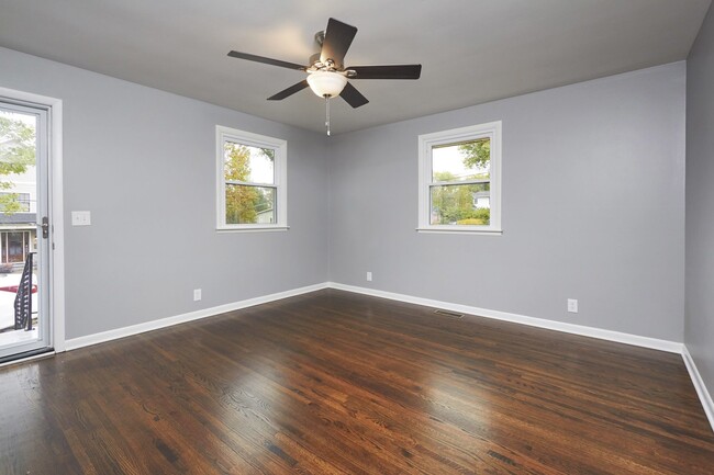Building Photo - NOW AVAILABLE!!** Beautiful One-Bedroom at...