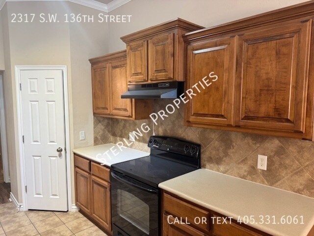 Building Photo - 2317 SW 136th St