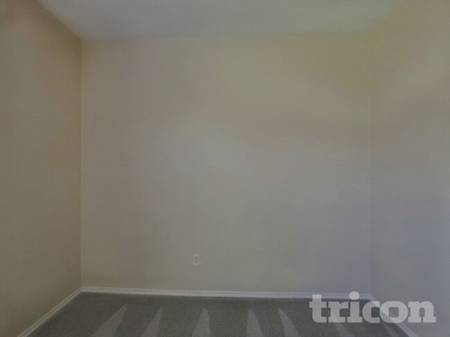 Building Photo - 6300 Downeast Dr