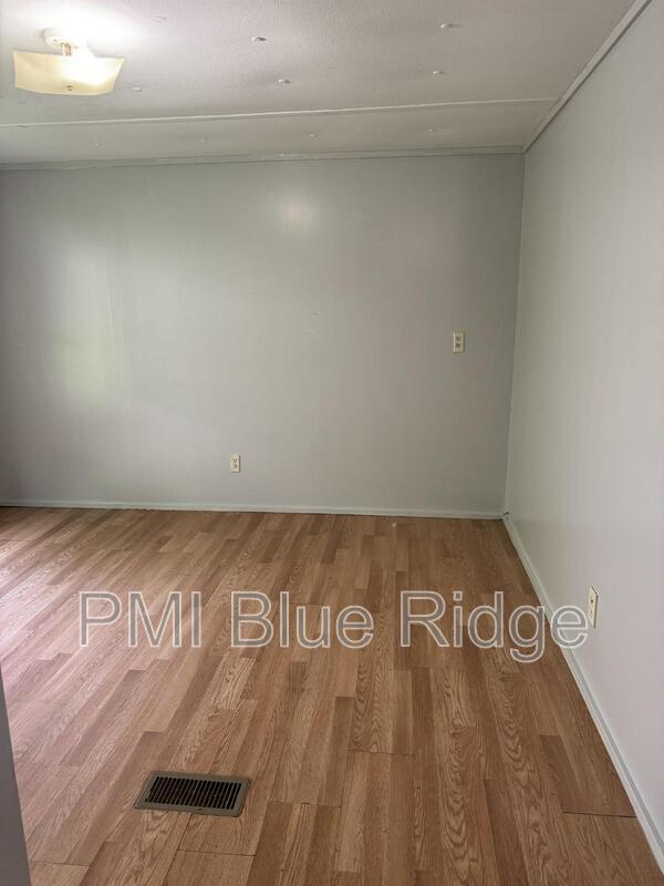 Building Photo - 40 Mcilwain Rd