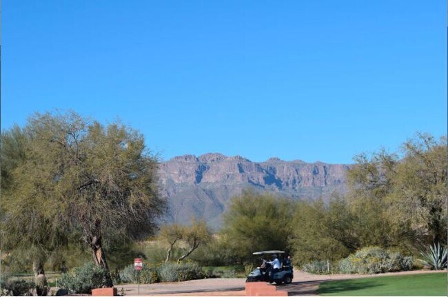 Building Photo - 6744 S Haunted Canyon Rd