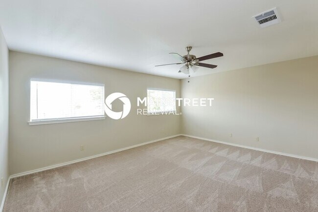 Building Photo - 3 Bedroom Pet-Friendly Home in Converse, TX with Main Street Renewal