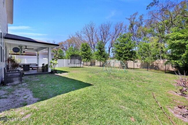 Building Photo - 409 Honeycomb Trl