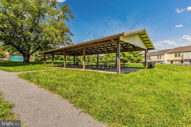 Building Photo - 5621 Queen Anne Ct