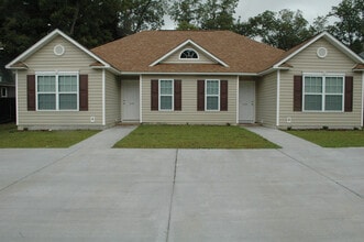 Building Photo - 340 State Rd S-38-239