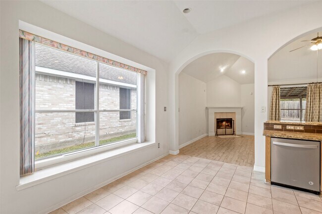 Building Photo - 1019 Norfolk Dr