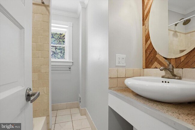 Building Photo - 54 Jefferson Ave