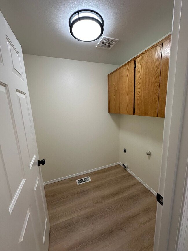Building Photo - Shopper's Delight- Central Vancouver 2/ 2.5 Townhouse