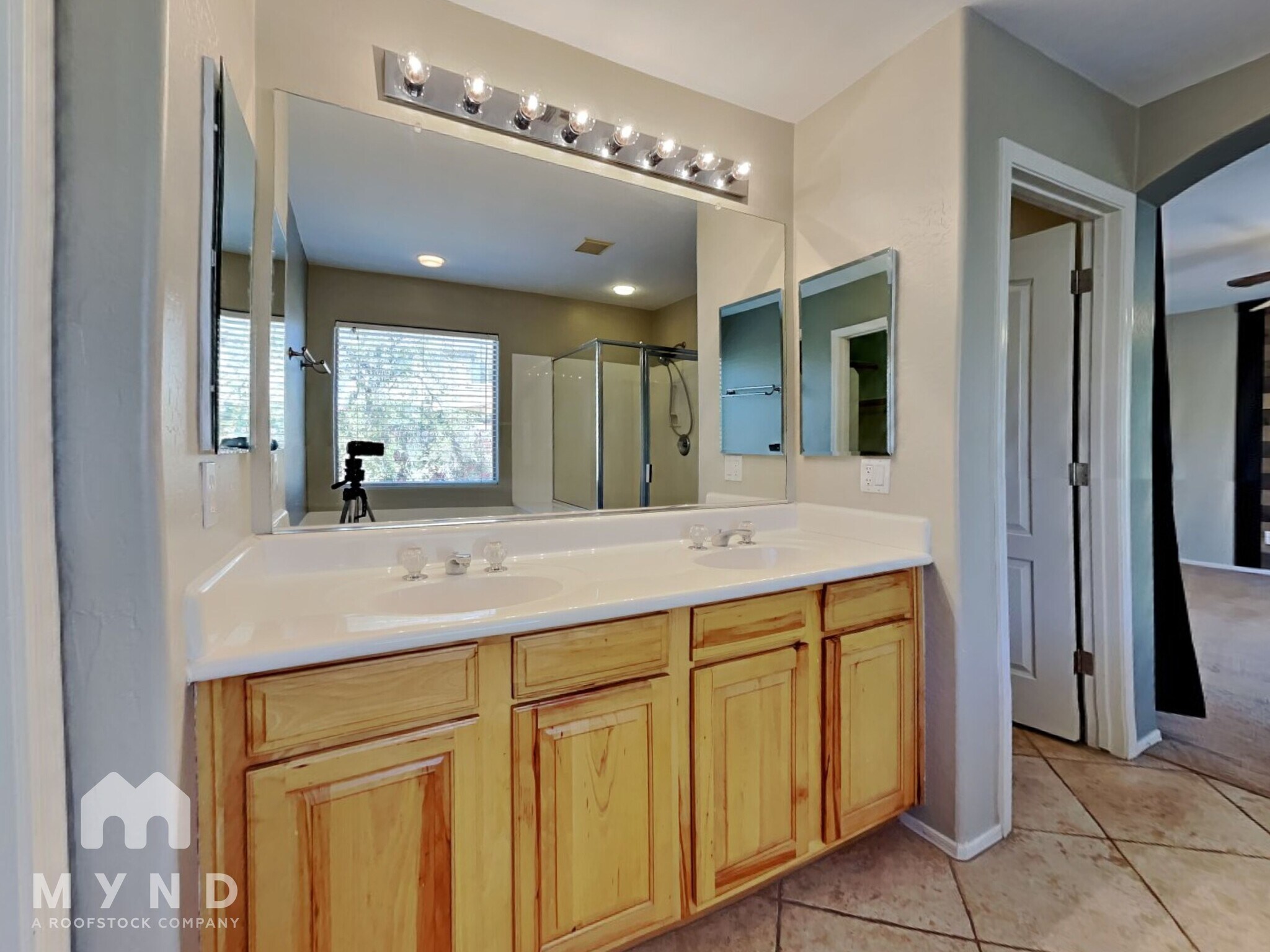 Building Photo - 2534 W Old Paint Trail