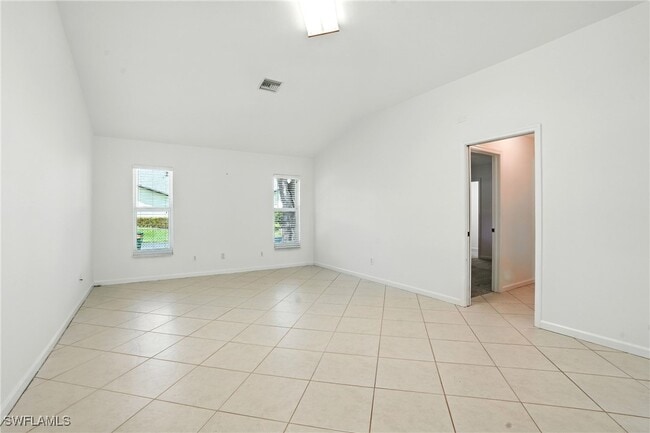 Building Photo - 1301 Piper Blvd