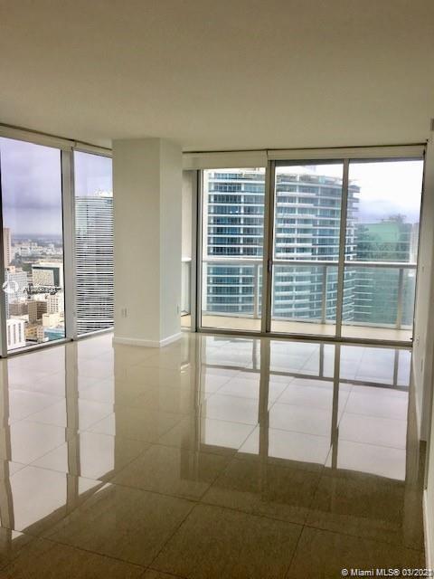 Building Photo - 475 Brickell Ave