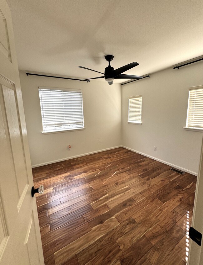 Building Photo - 8359 Liverpool Cir