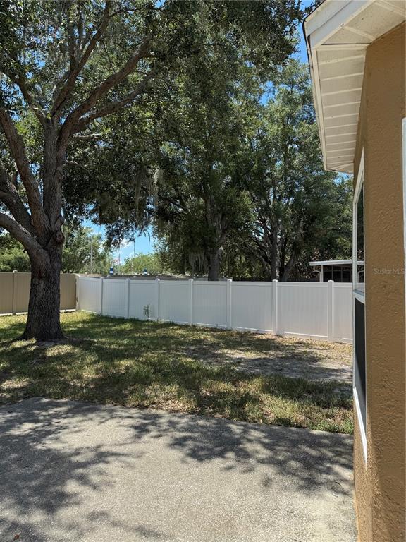 Building Photo - 18006 Birdwater Dr