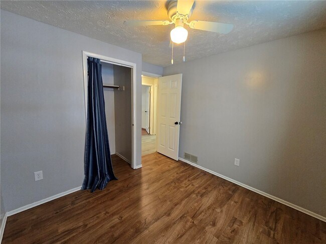 Building Photo - 103 Virginia Manor Rd