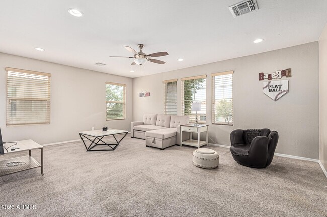 Building Photo - 7657 S Debra Dr