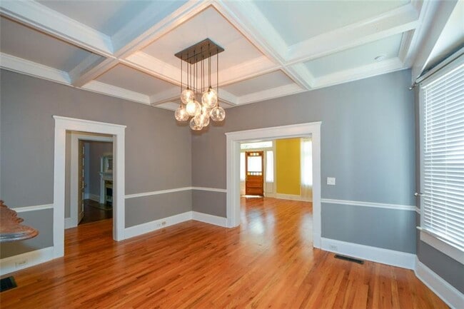 Building Photo - 404 Ormond St SE