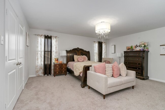 Building Photo - 845 Sugartree Dr