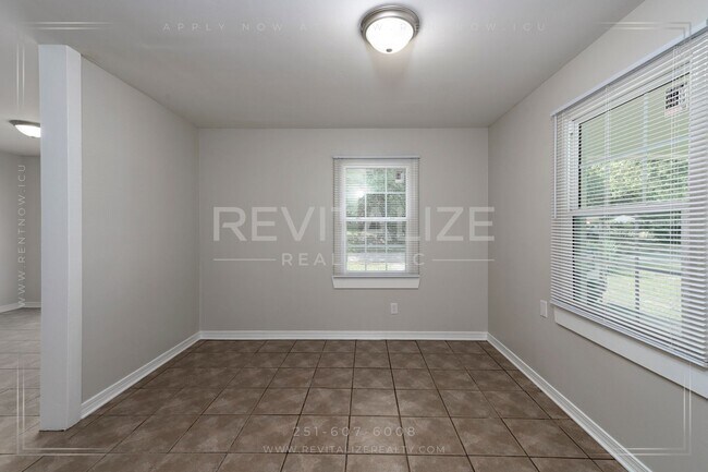 Building Photo - Cozy, Updated 3-Bedroom Home with a Shady Yard!