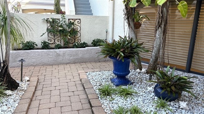 Primary Photo - 9615 Halyards Ct