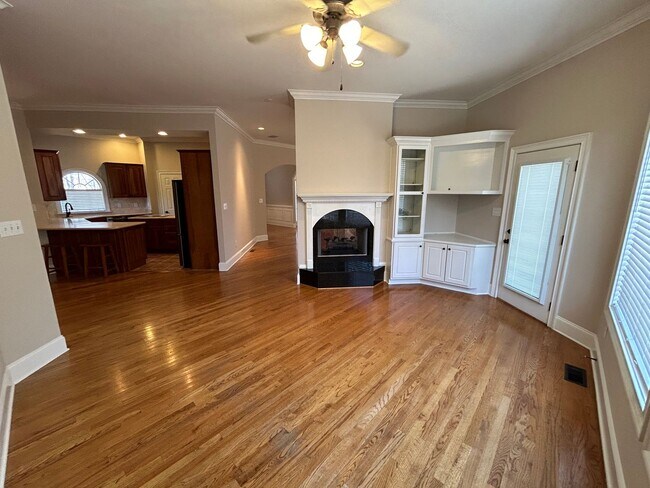 Building Photo - Executive Rental in West Rome $2,595