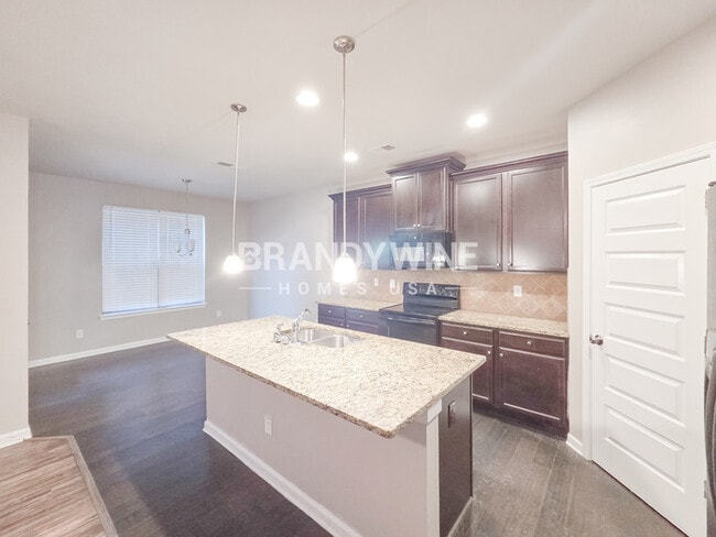 Building Photo - 397 Lossie Ln