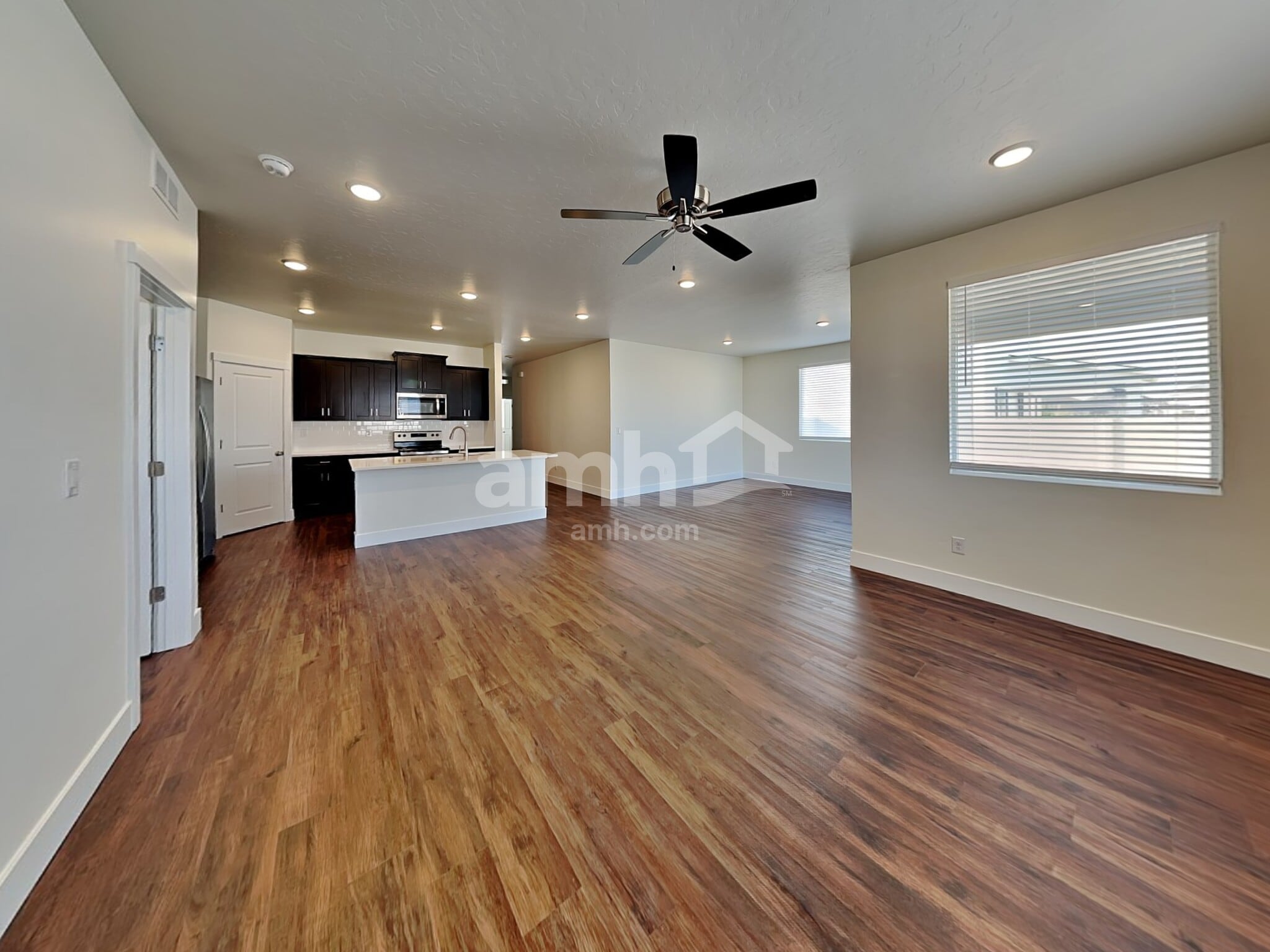 Building Photo - 941 N Rivermist Pl
