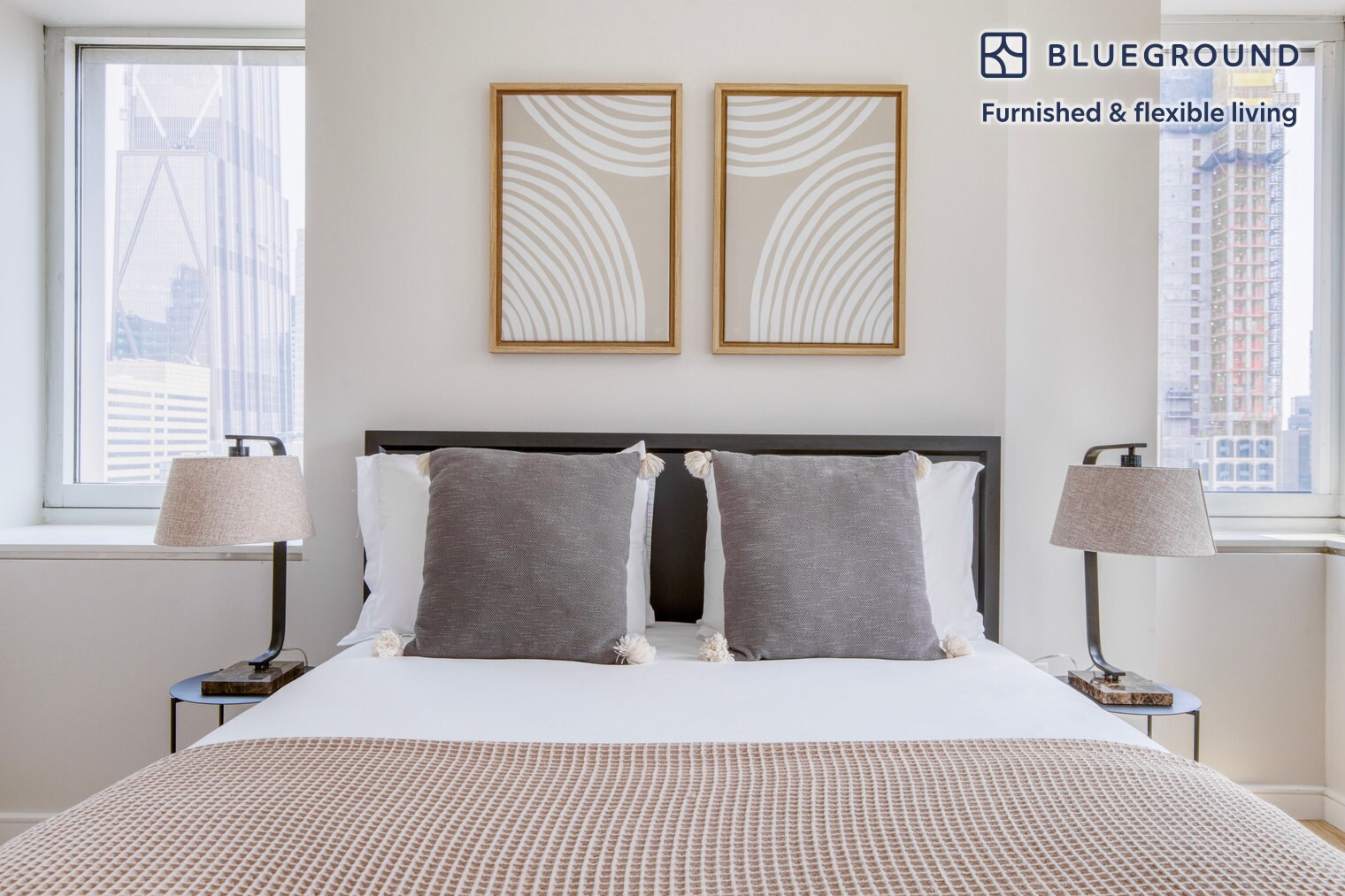 Building Photo - 70 W 45th St