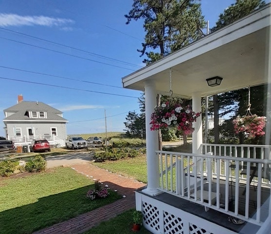 Building Photo - 72 Oceanside Dr