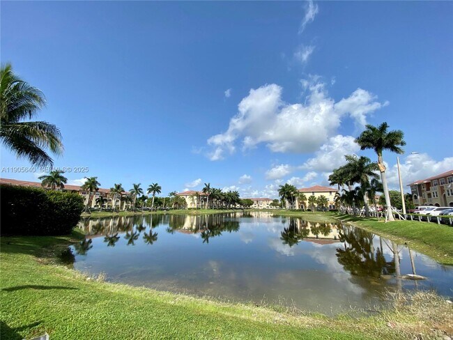 Building Photo - 10885 NW 89th Terrace