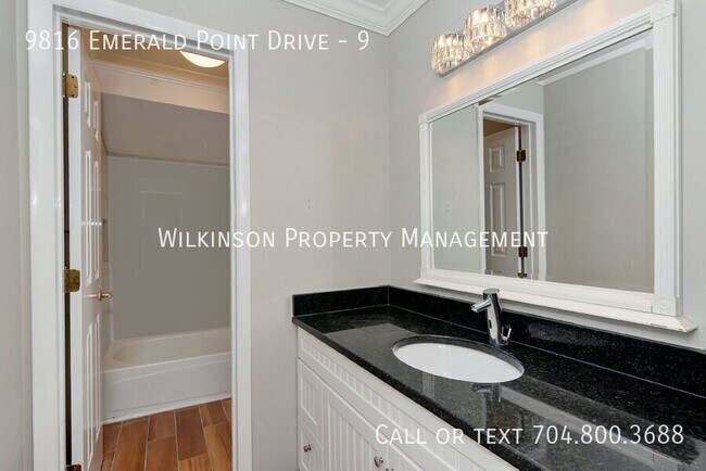 Building Photo - 9816 Emerald Point Dr