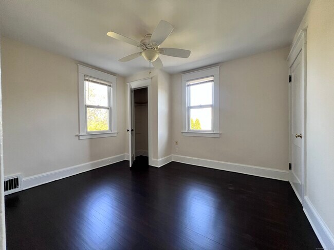 Building Photo - 36 Treadwell Ave